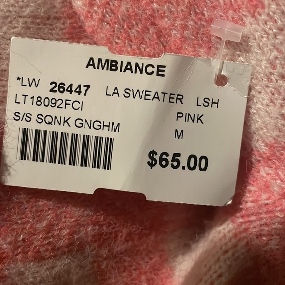 Pink and white plaid knitted crop medium sweater - Picture 4 of 4